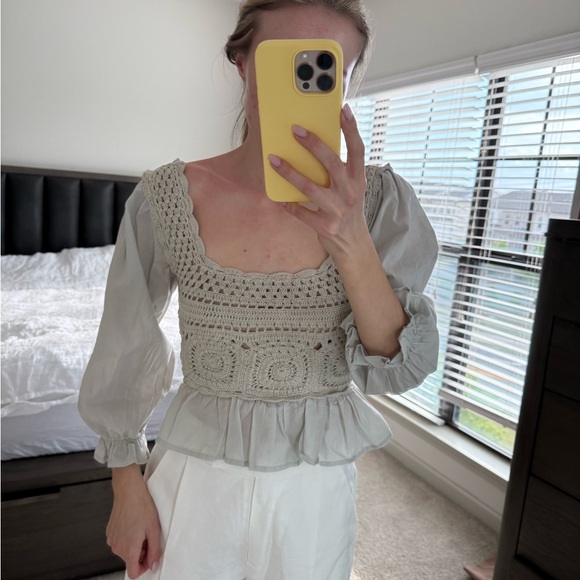 Elegant Gray Crochet Top - Picture 2 of 3